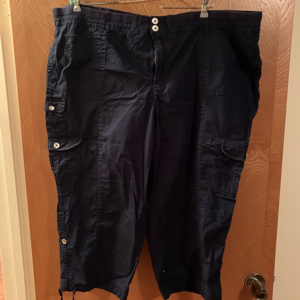 Westport Navy capris